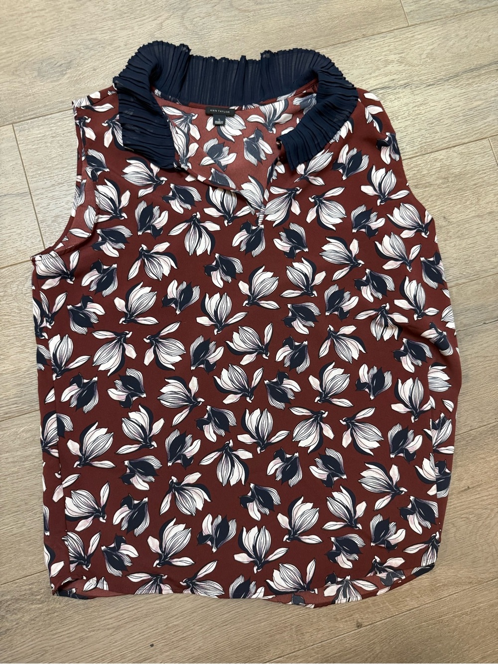 Ann Taylor Burgundy Floral Sleeveless Camisole with Navy Pleated Collar